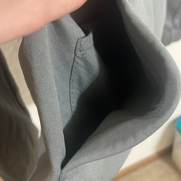 Nike Therma Fit Men’s Gray Hoodie Size Small - Picture 6 of 10